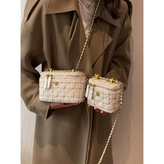 Chains Geometric Zipper Crossbody Bags Bags Accessories Bags Chains Geometric Zipper Crossbody Bags Bags Accessories Bags