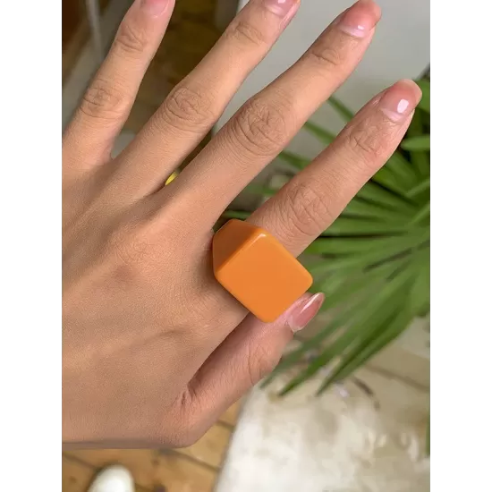 Original Stylish Resin 8 Colors Geometric Ring Original Stylish Resin 8 Colors Geometric Ring