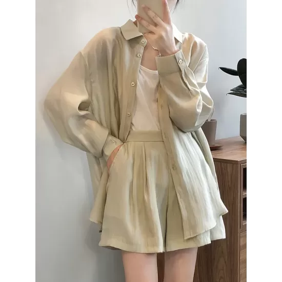 Loose Solid Color Long Sleeves Blouse + Pleated Shorts Two Pieces Set Loose Solid Color Long Sleeves Blouse + Pleated Shorts Two Pieces Set